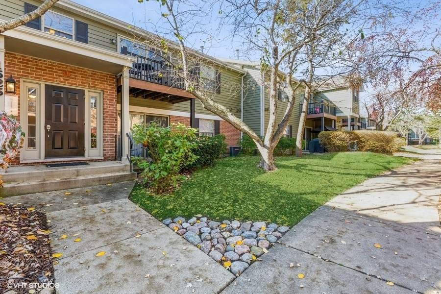 1525 Raymond Drive - Photo 1