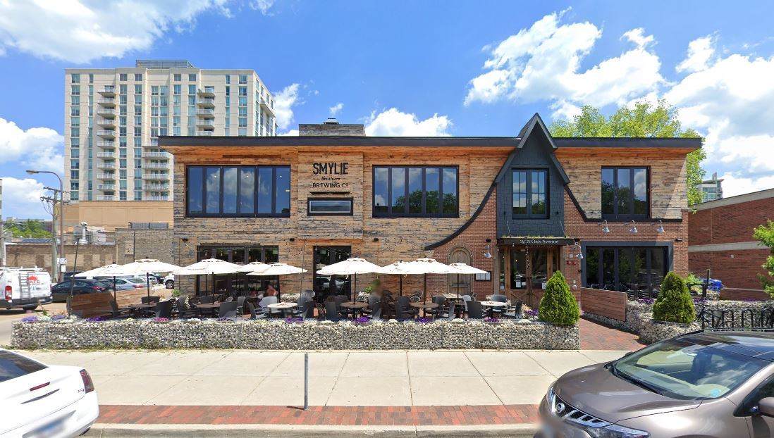 1615 Oak Avenue - Photo 1