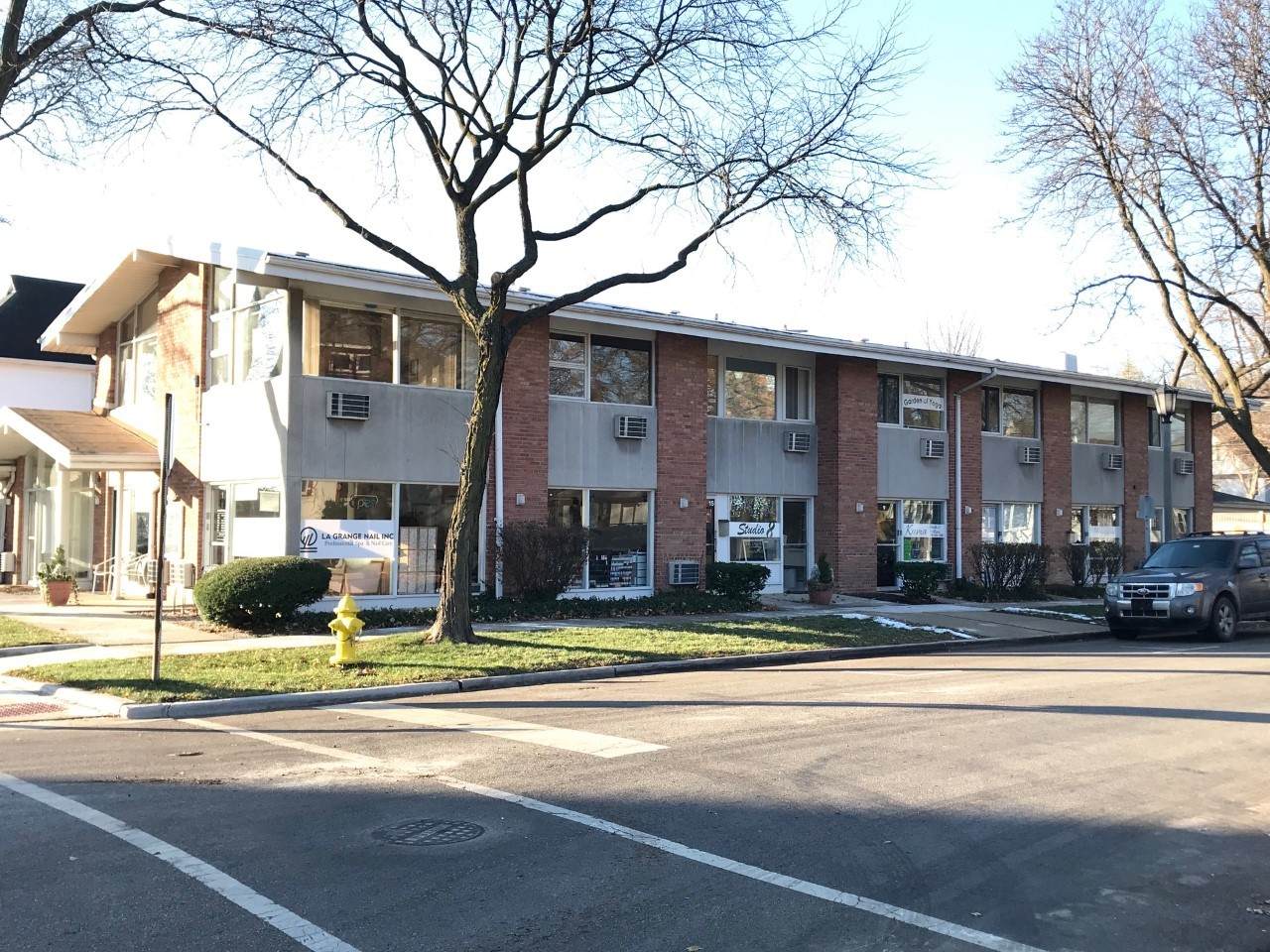 140 La Grange Road - Photo 1
