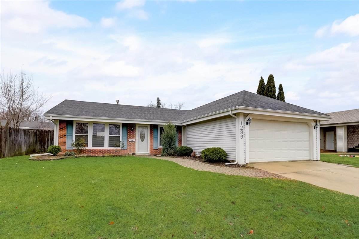 1289 Appletree Lane - Photo 1