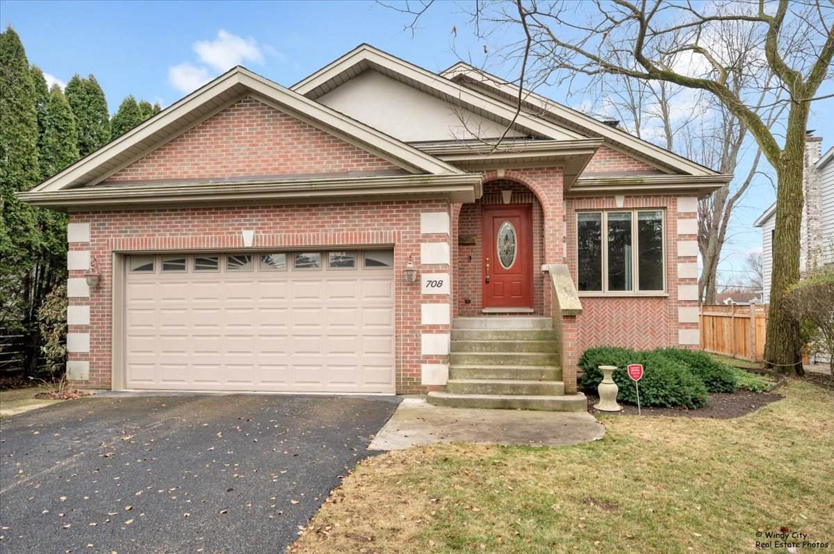 708 Burchell Avenue - Photo 1