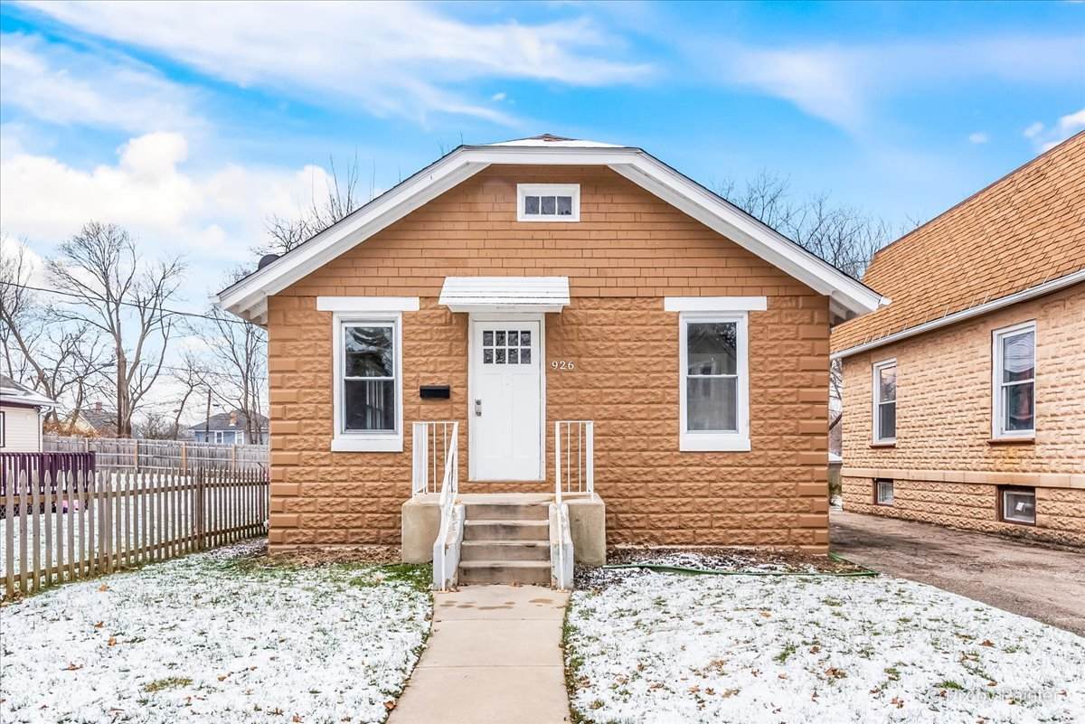 926 Saint John Street - Photo 1
