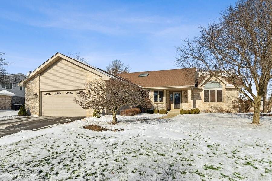 221 Orchard Lane - Photo 1