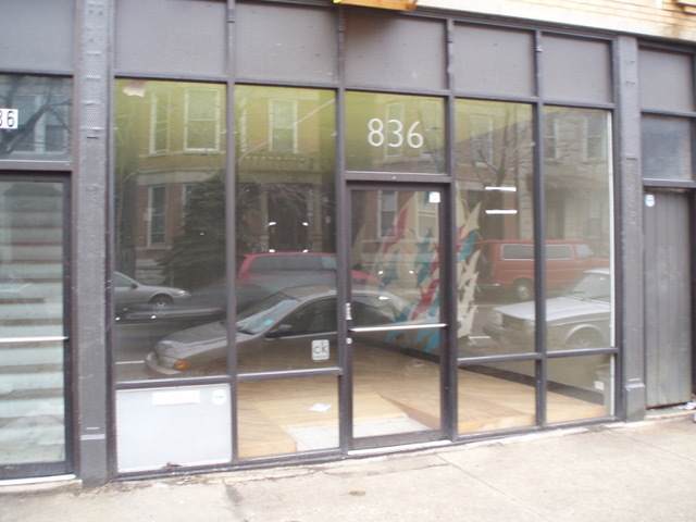 936 Damen Avenue - Photo 1