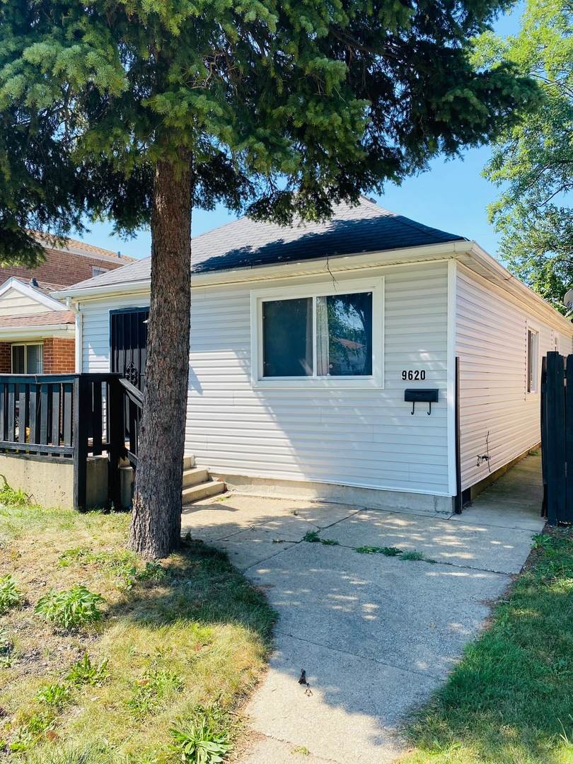 9620 Princeton Avenue - Photo 1
