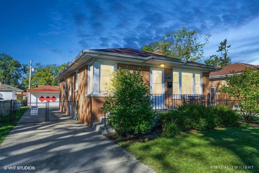 1446 Mandel Avenue - Photo 1