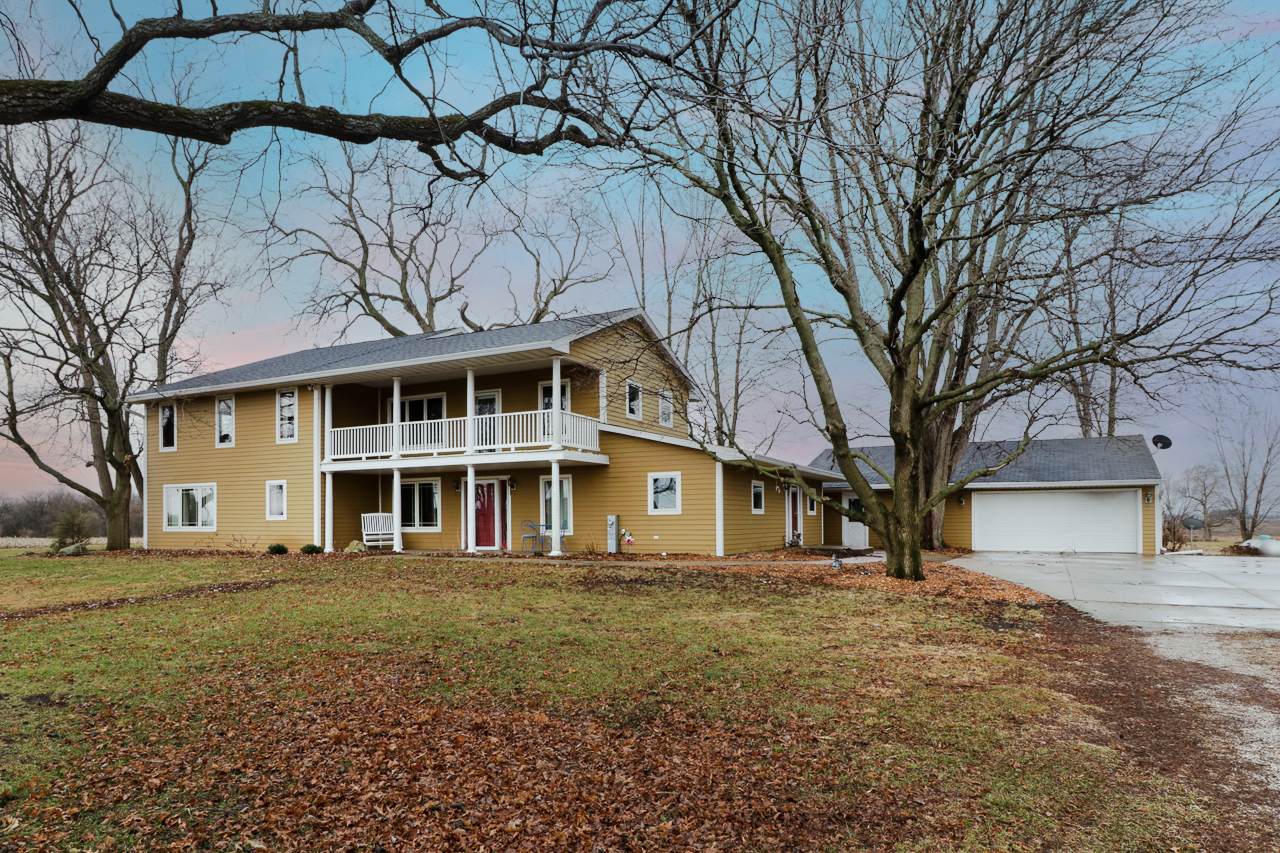 3314 3050 North Road - Photo 1