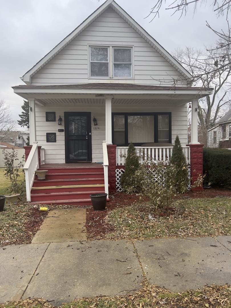 13741 Wabash Avenue - Photo 1