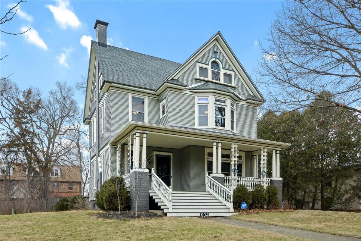 604 Elm Street - Photo 1