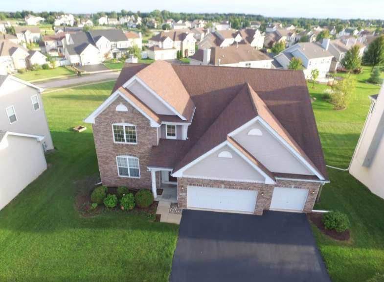 721 Hampton Avenue - Photo 1