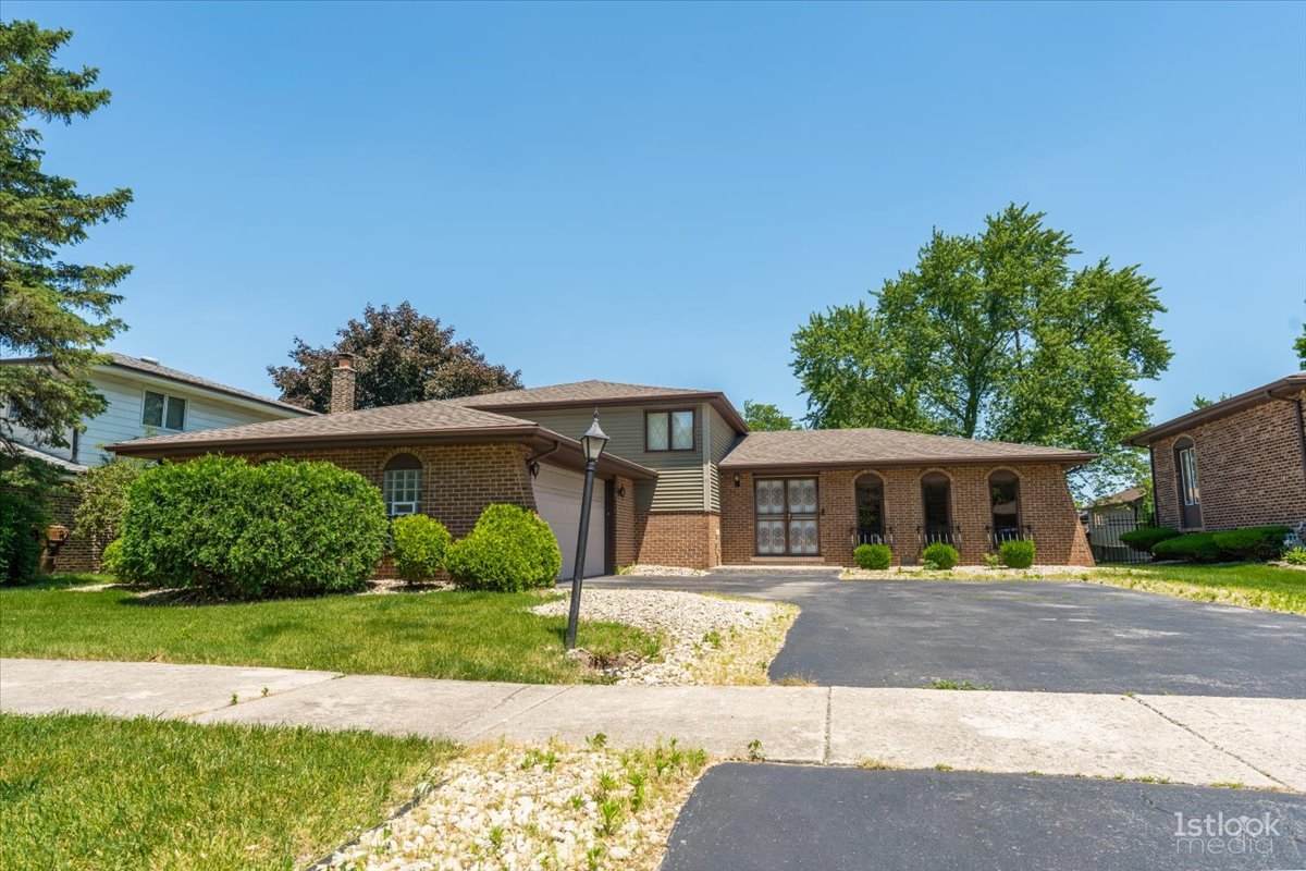 948 194th Street - Photo 1