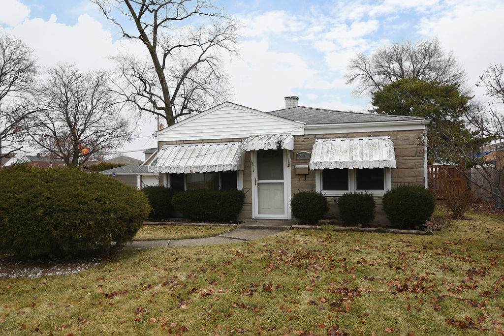 2261 Elm Street - Photo 1