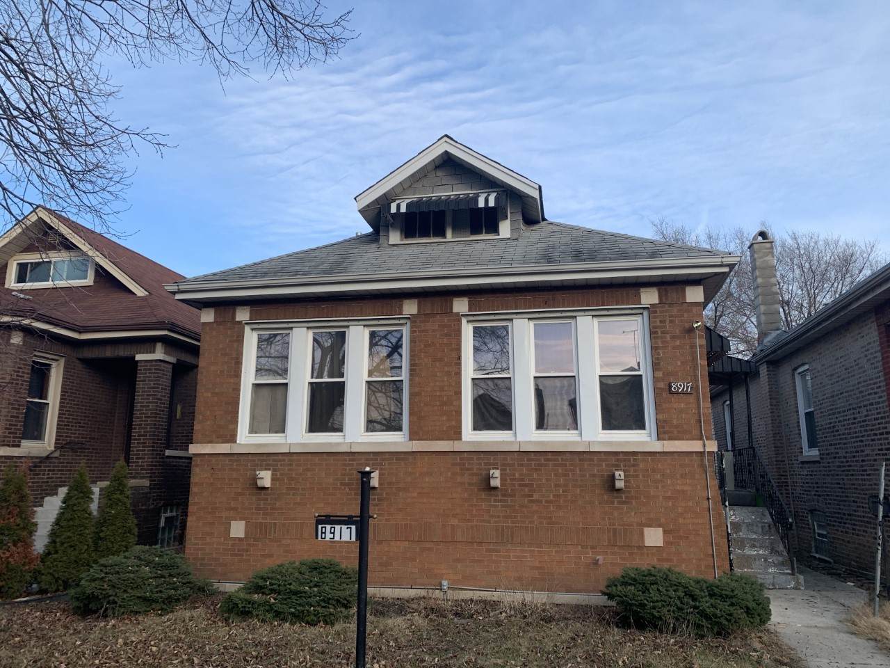 8917 Emerald Avenue - Photo 1