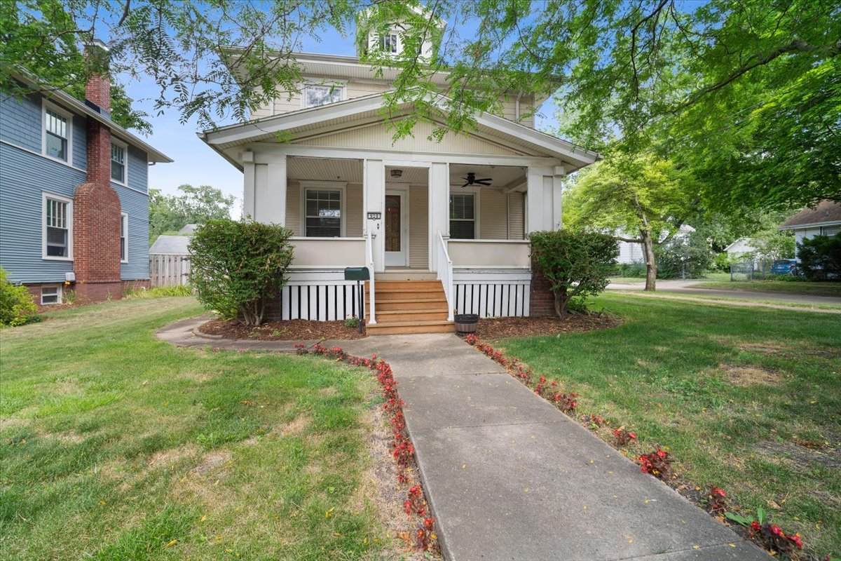 920 Fell Avenue - Photo 1
