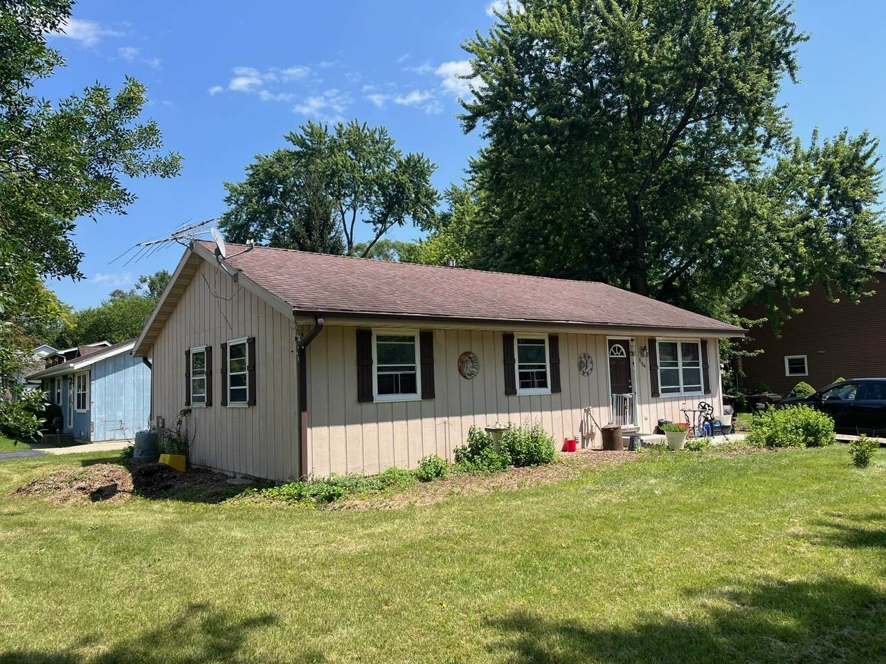 3104 Oak Terrace - Photo 1