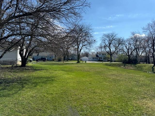 22120 Ridgeway Avenue - Photo 1