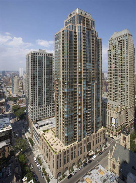 21 Huron Street - Photo 1