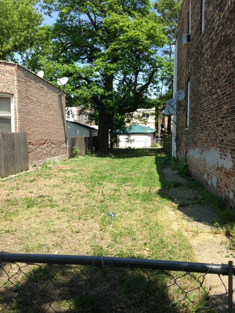 4030 Arthington Street - Photo 1