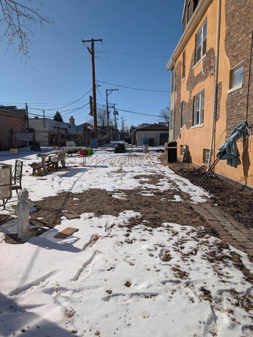 2416 Kenton Avenue - Photo 1