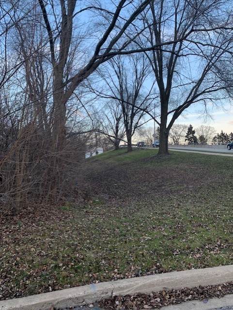 636 4th Avenue - Photo 1