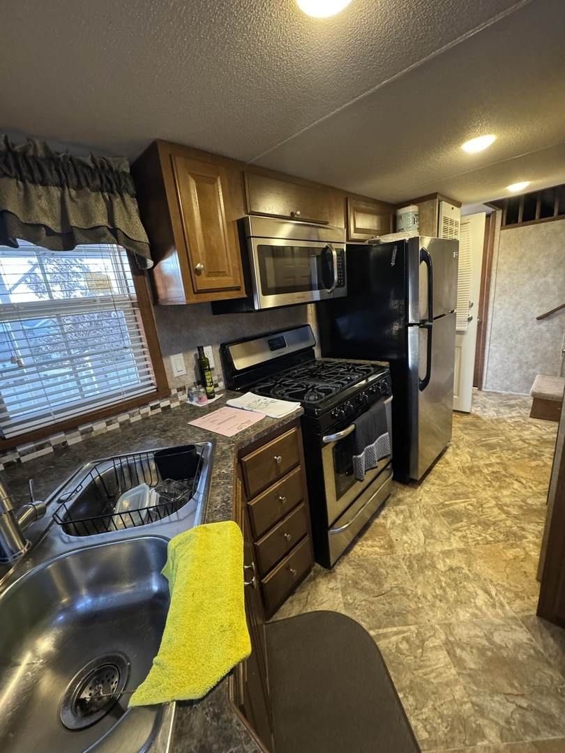 25-84 Woodhaven Lakes - Photo 1