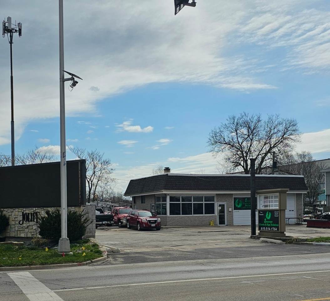 1122 Collins Street - Photo 1