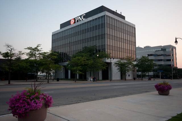 1 Dearborn Square - Photo 1