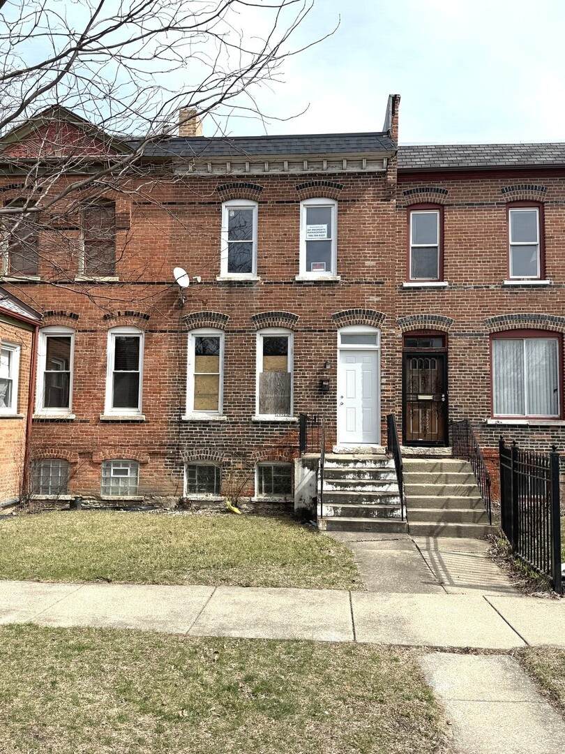 10763 Champlain Avenue - Photo 1