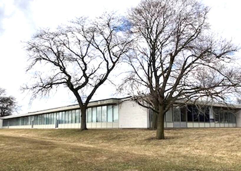 646 Chicago Road - Photo 1
