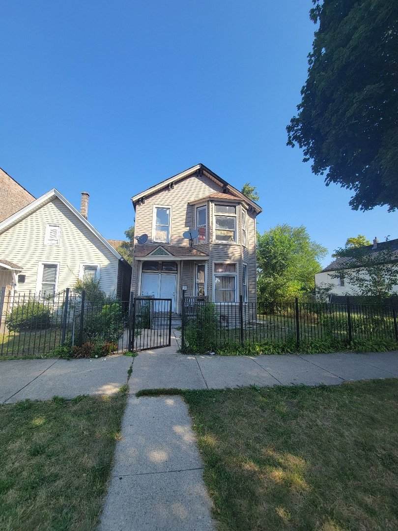 4224 Maypole Avenue - Photo 1