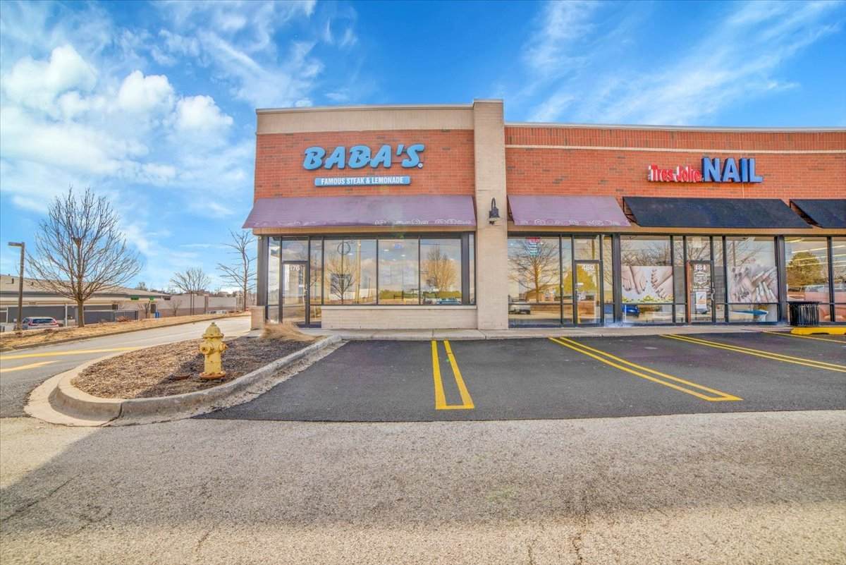 476 W Army Trail Road - Photo 1