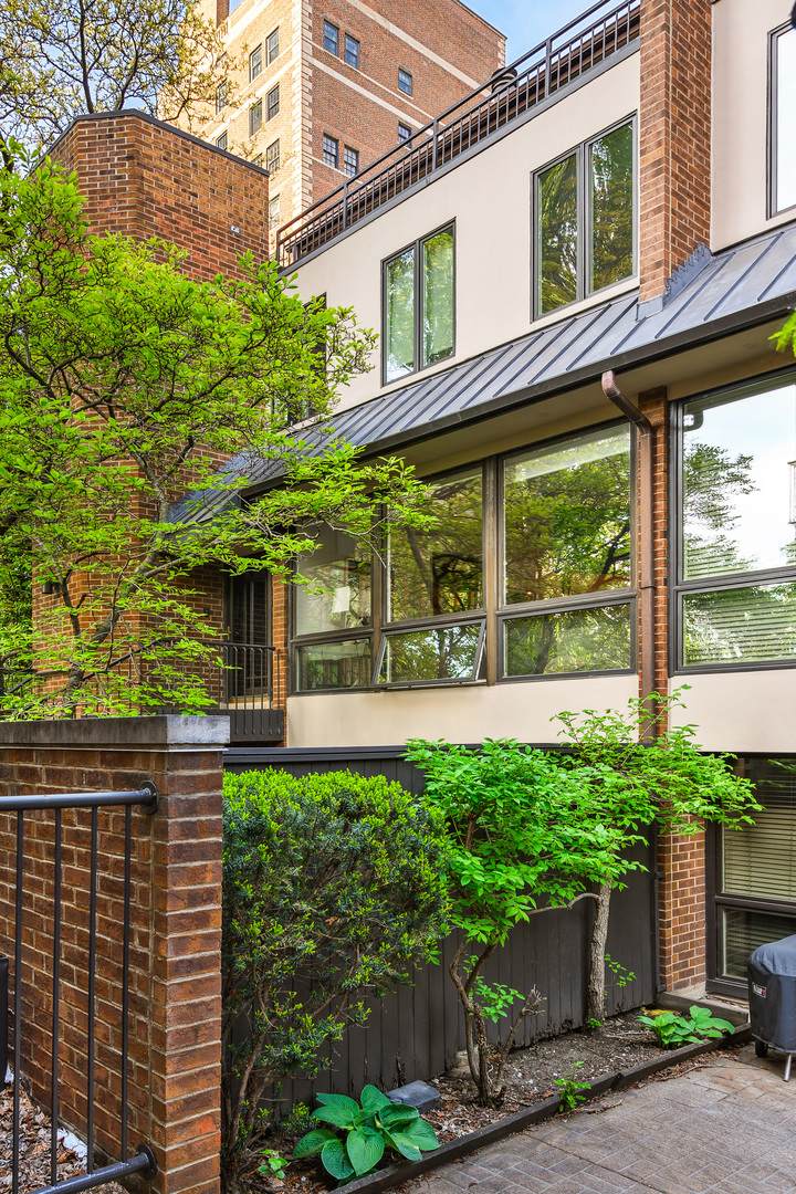 1343 Sutton Place - Photo 1
