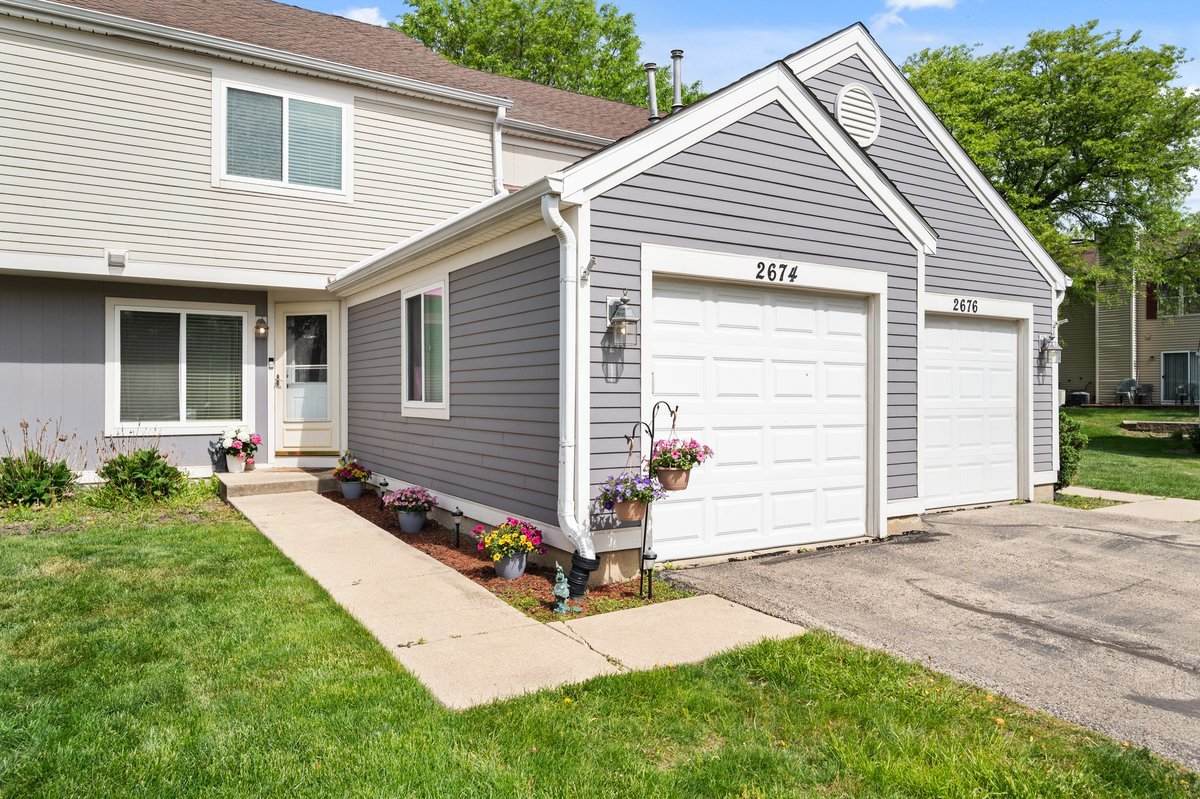 2674 Stanton Court - Photo 1