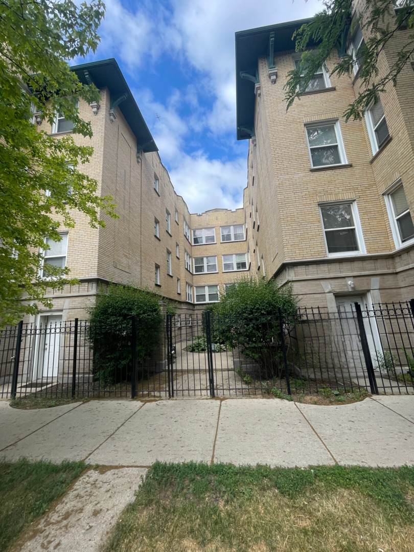 4748 Albany Avenue - Photo 1