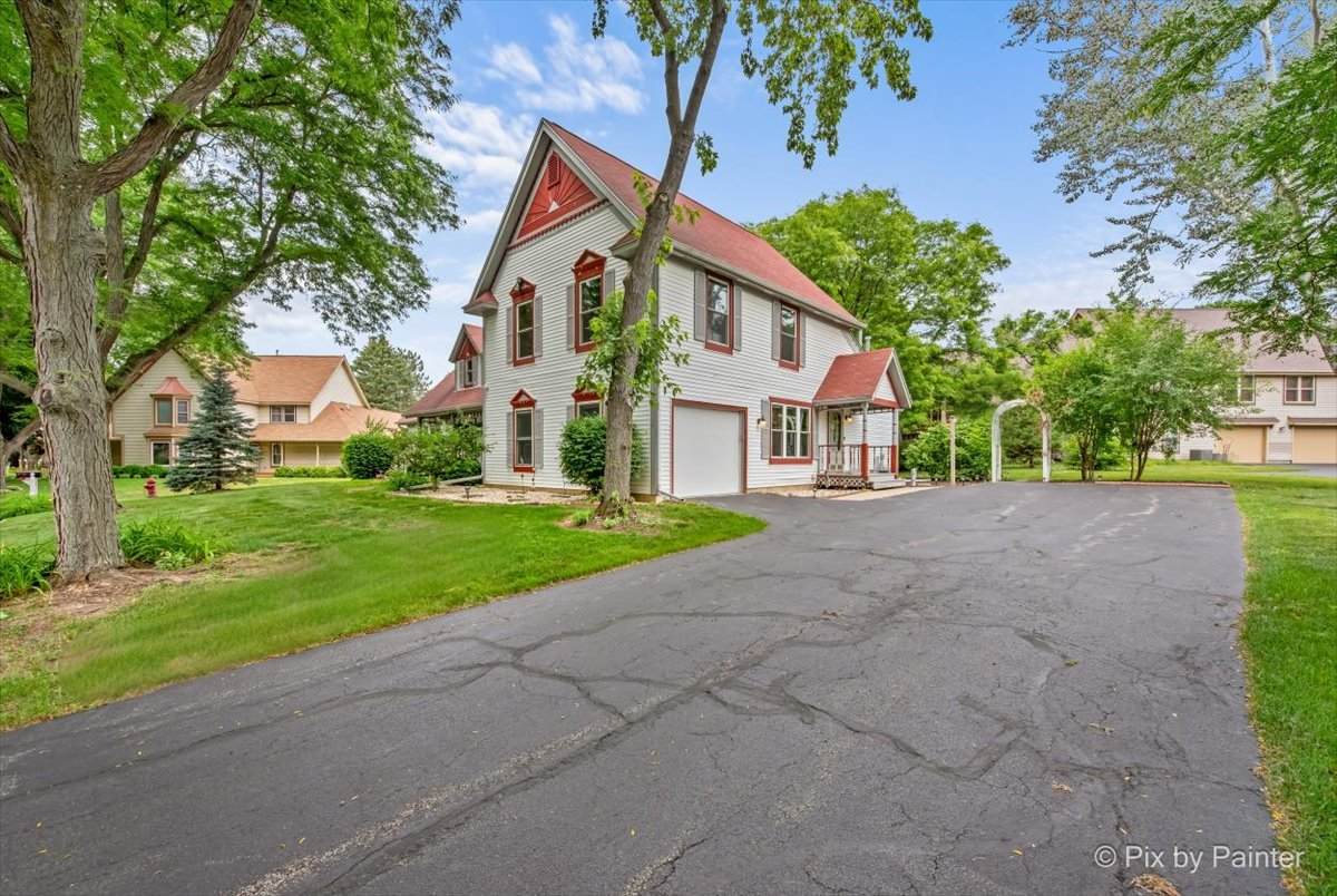 740 Victoria Drive - Photo 1