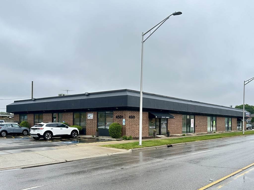 4501 Cumberland Avenue - Photo 1