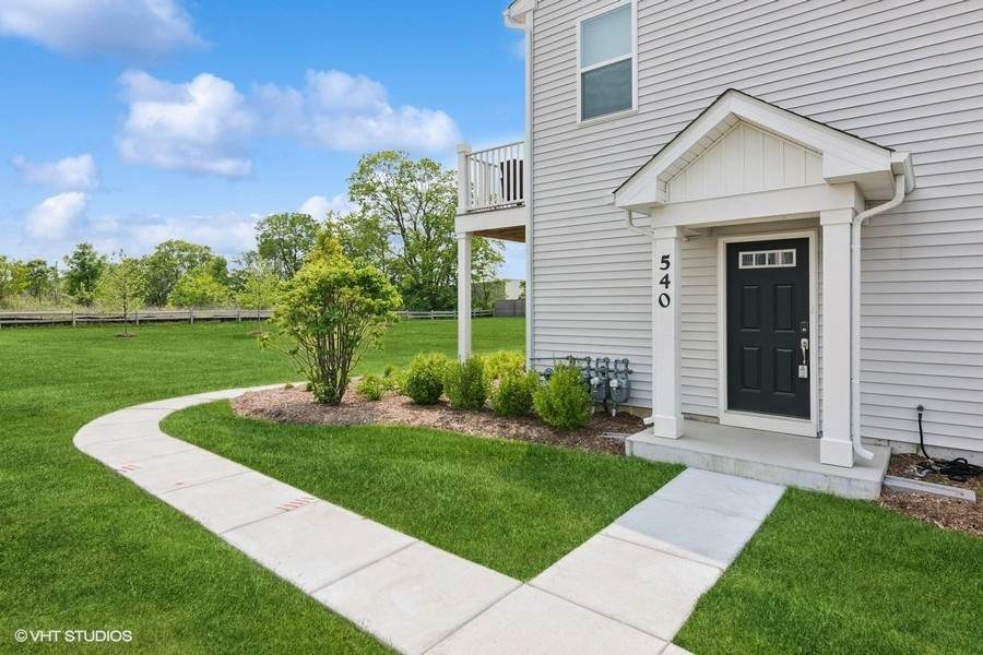 540 Comstock Road - Photo 1