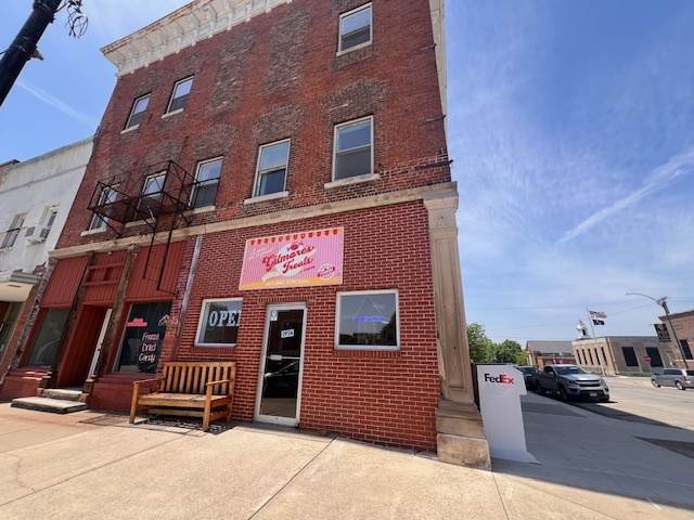 505 Side Square - Photo 1