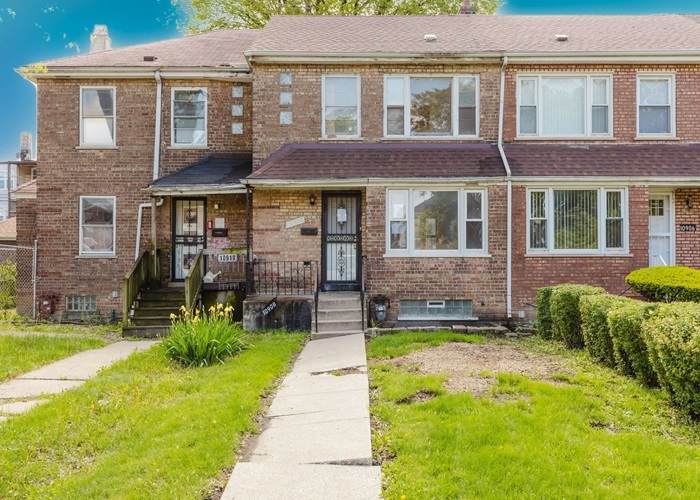 10908 Eberhart Avenue - Photo 1
