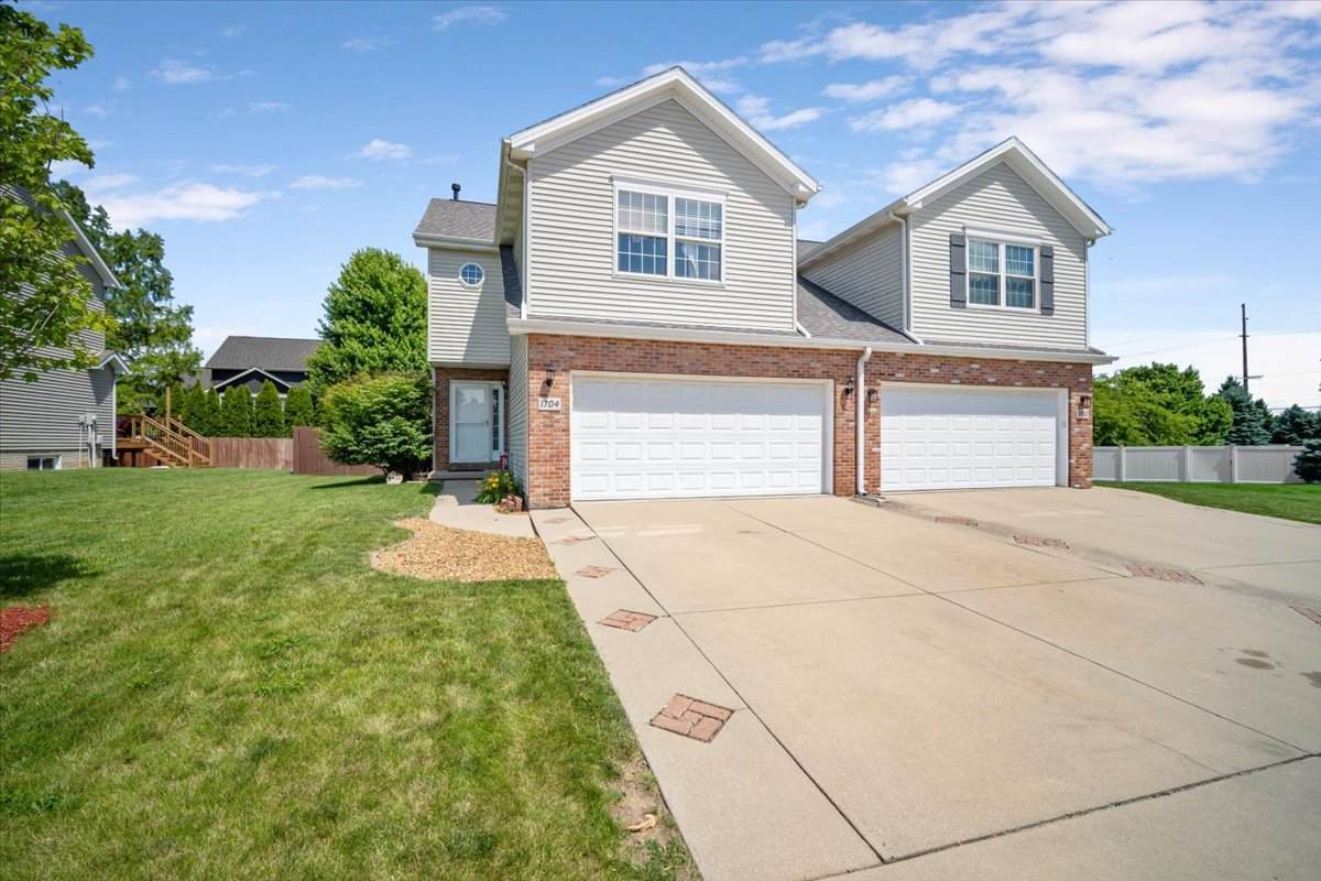 1704 Sunrise Point - Photo 1
