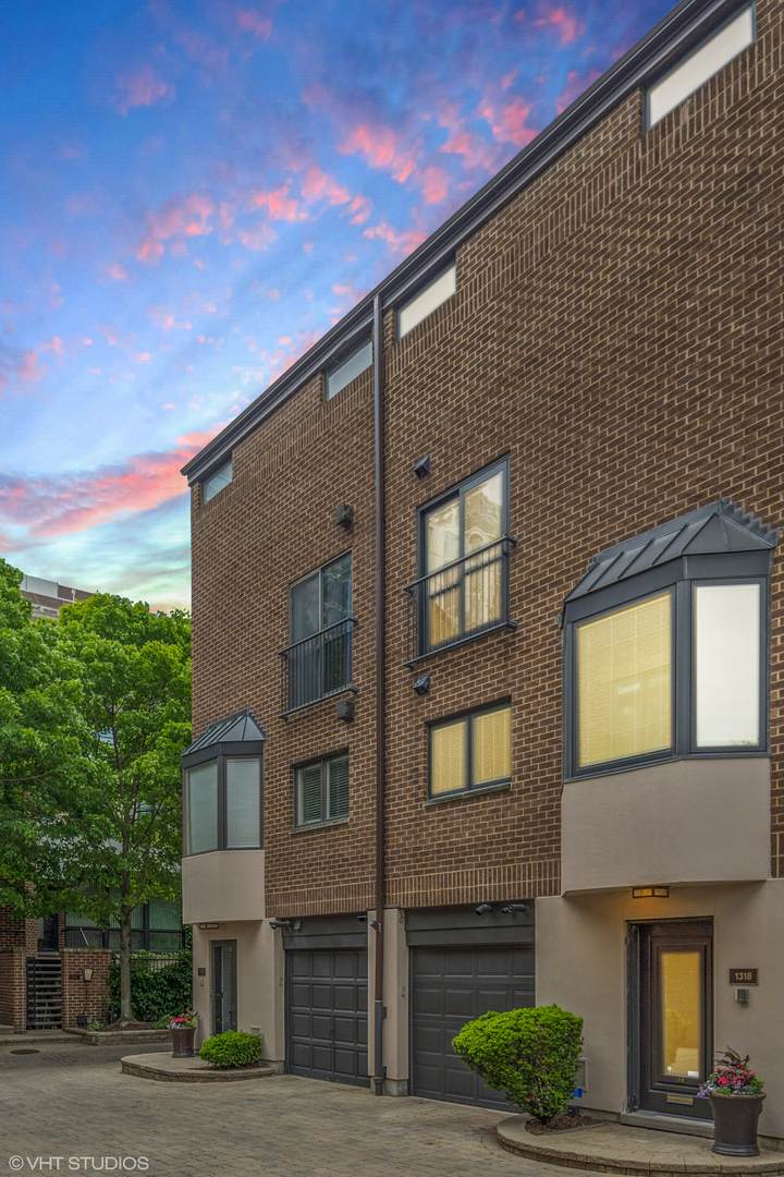 1318 Sutton Place - Photo 1