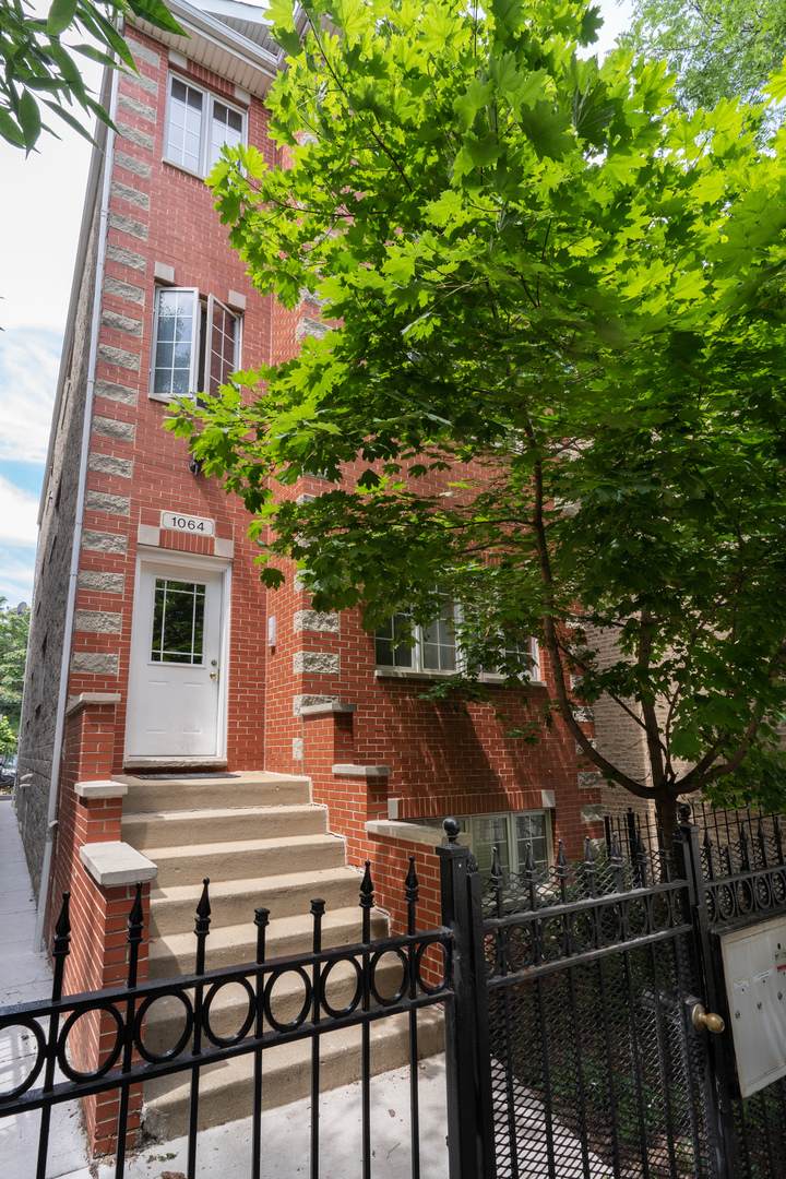 1064 Marshfield Avenue - Photo 1