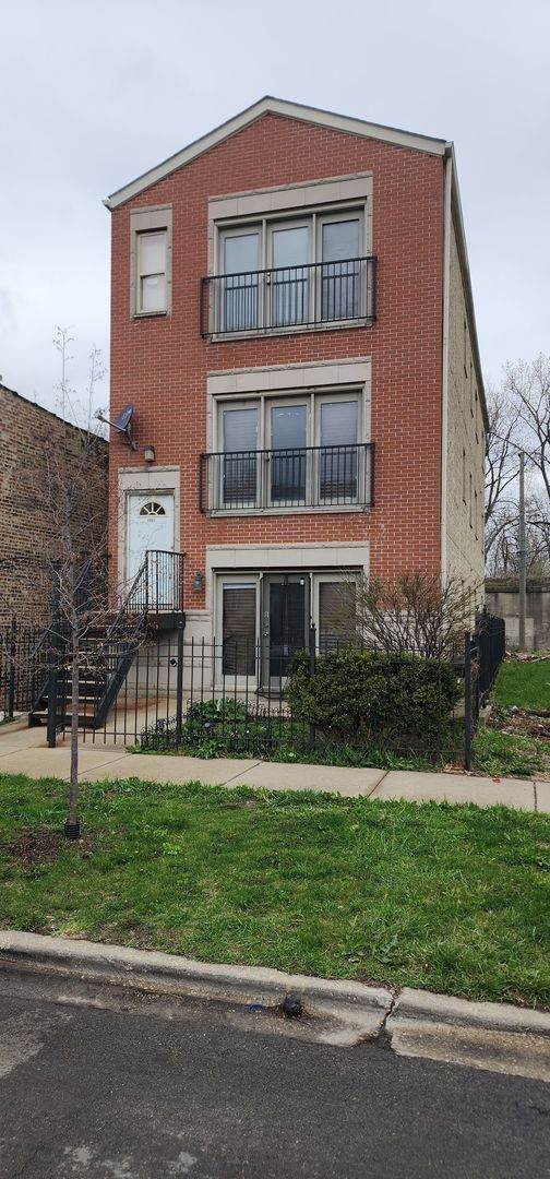 2902 Fillmore Street - Photo 1