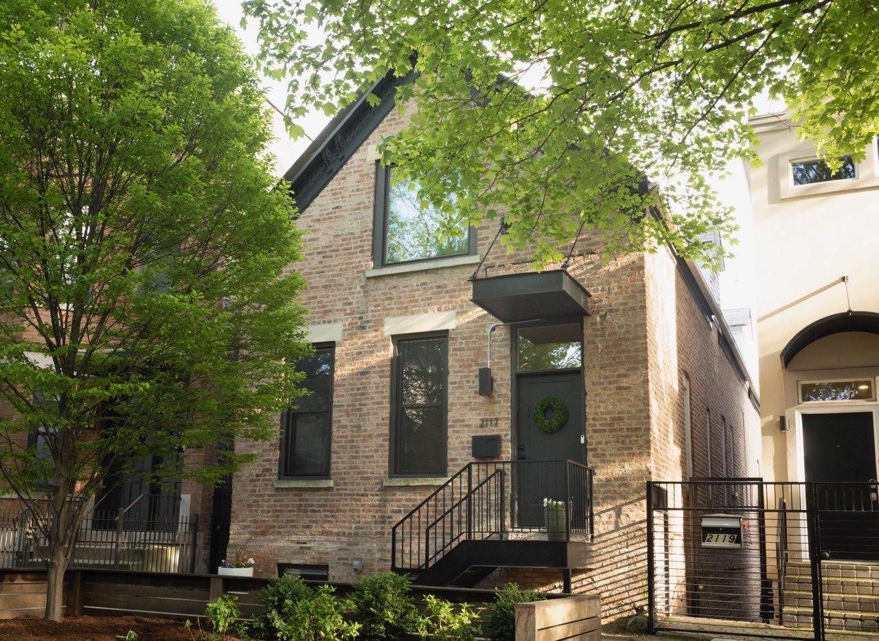 2117 Dickens Avenue - Photo 1