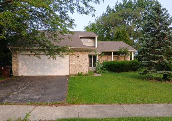 540 Homan Avenue - Photo 1