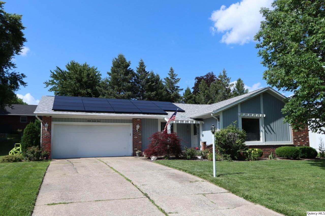 3023 Fox Run West - Photo 1