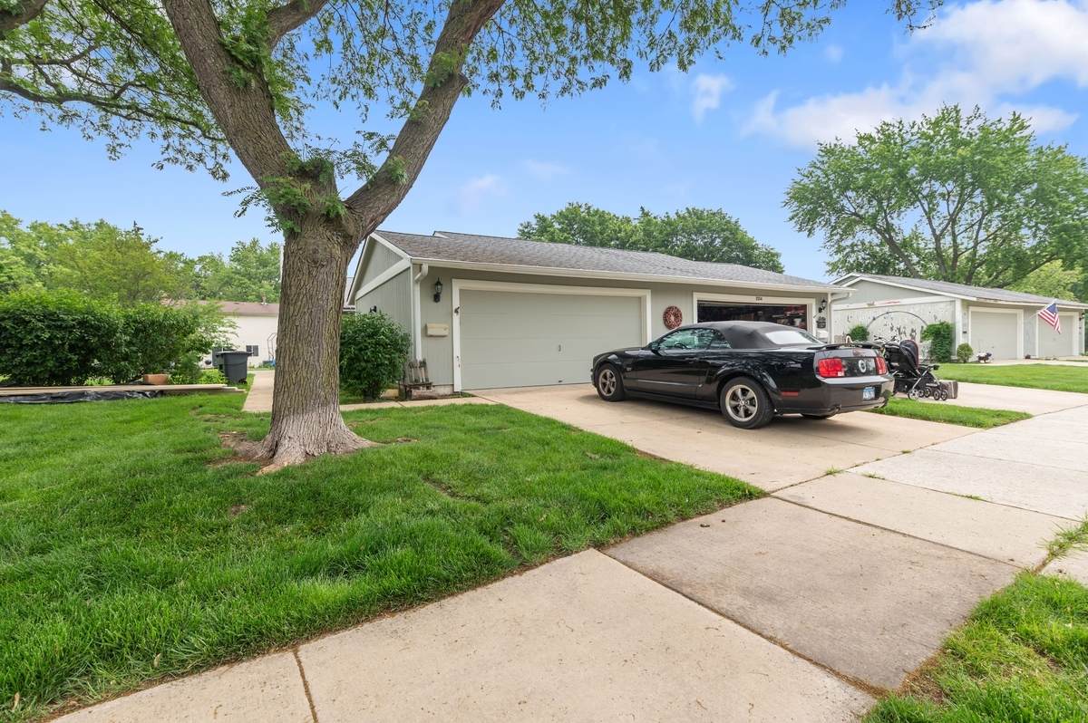 2658 Sumac Street - Photo 1