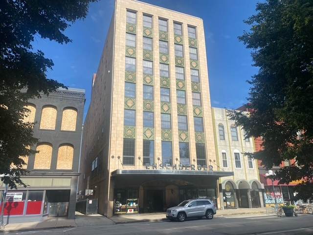 212 Center Street - Photo 1