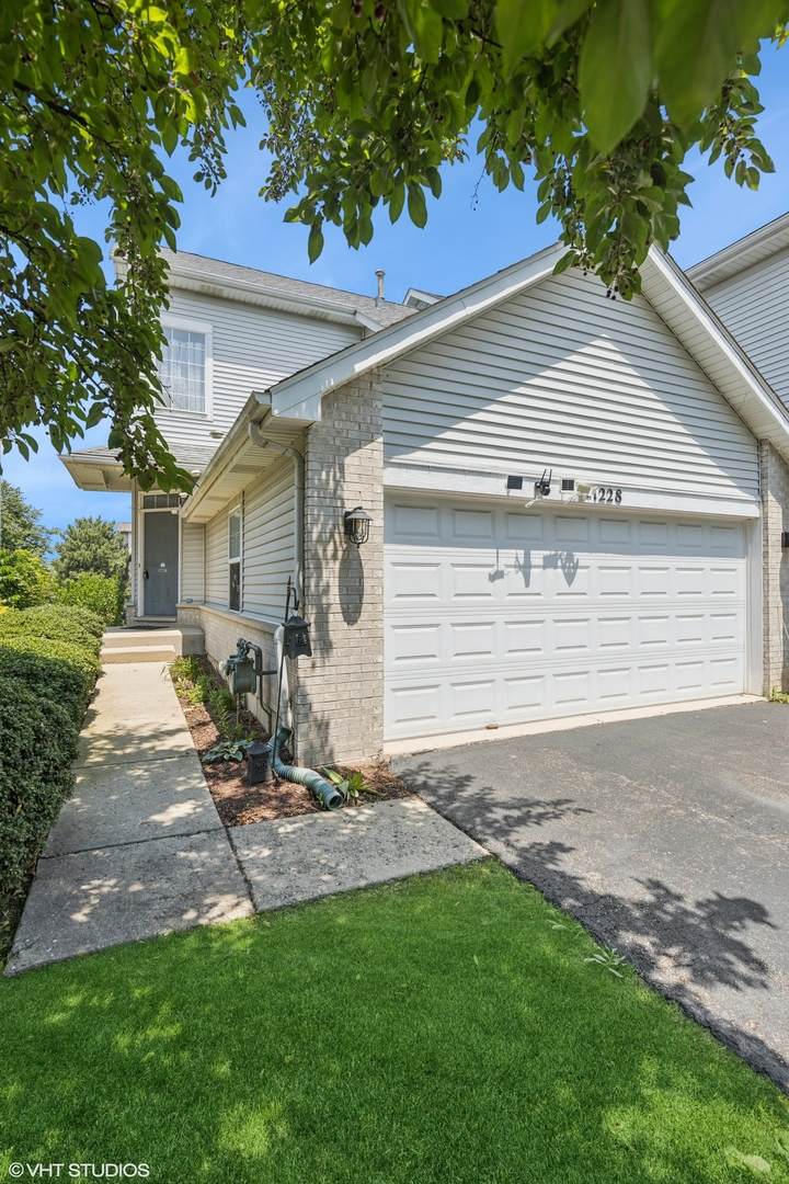 1228 Le Moyne Avenue - Photo 1