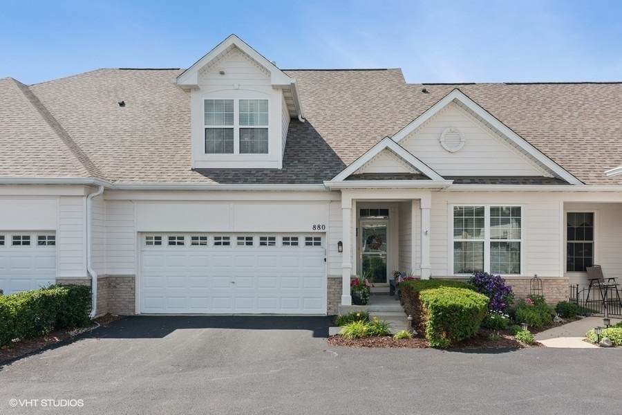 880 Skyline Drive - Photo 1